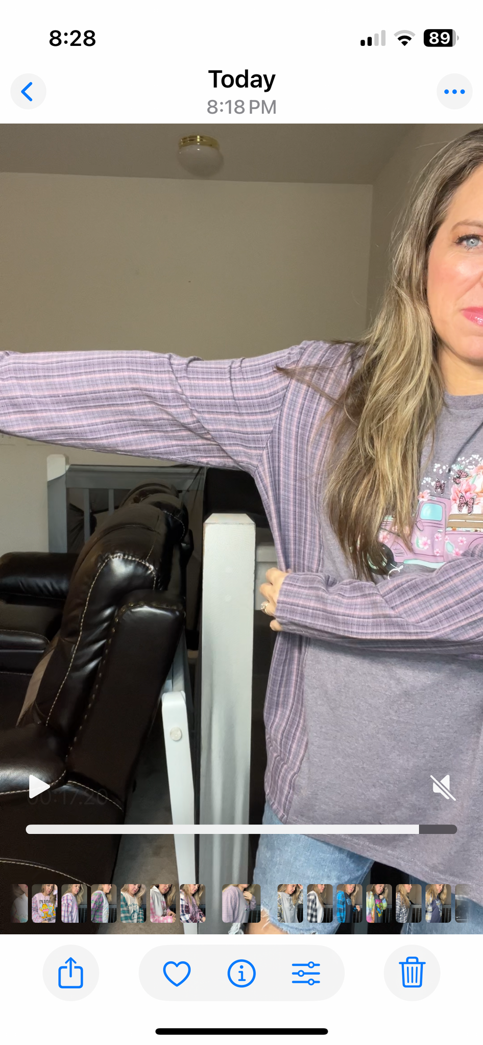 Upcycled Journey truck – women's 1X long T-shirt with flannel sleeves