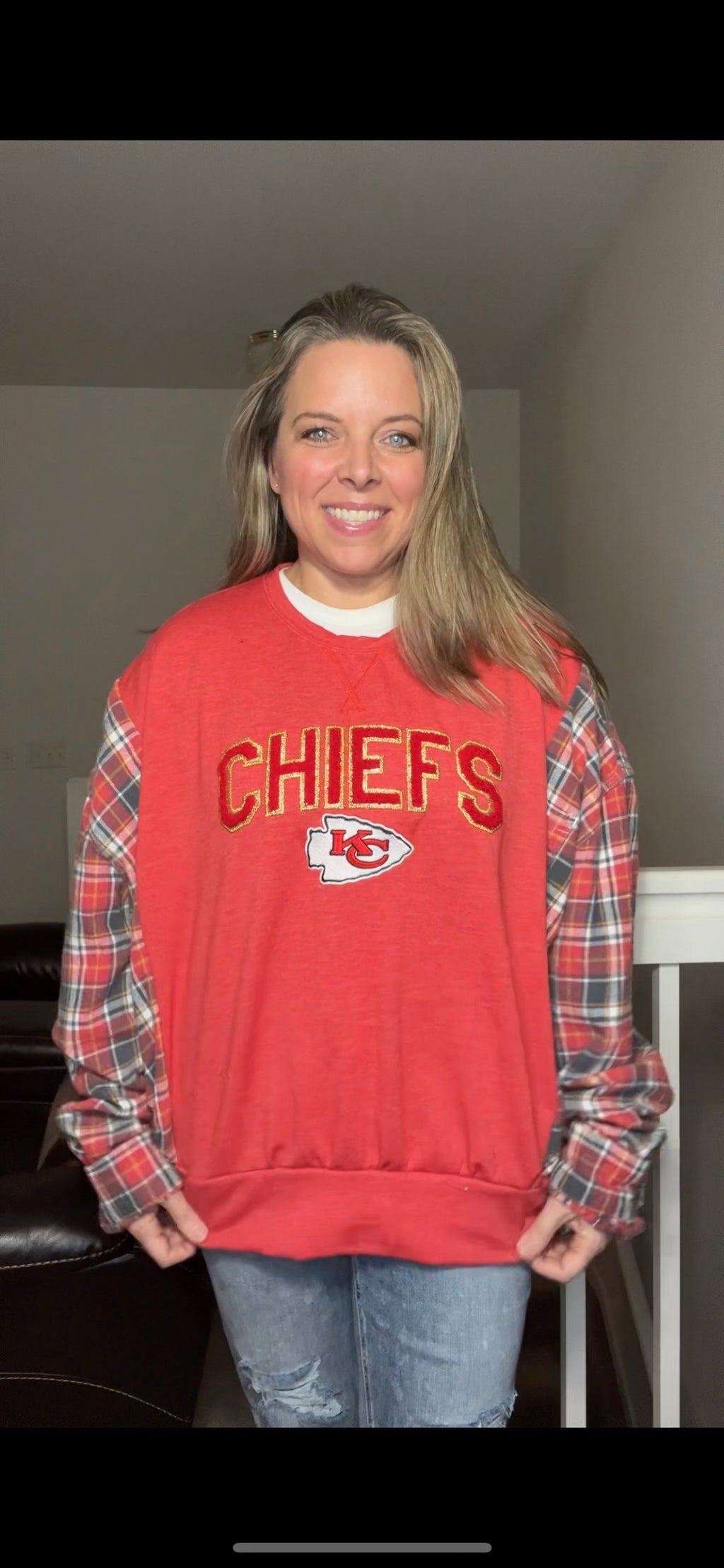 KC Chiefs - woman’s XL - bottom band not very stretchy