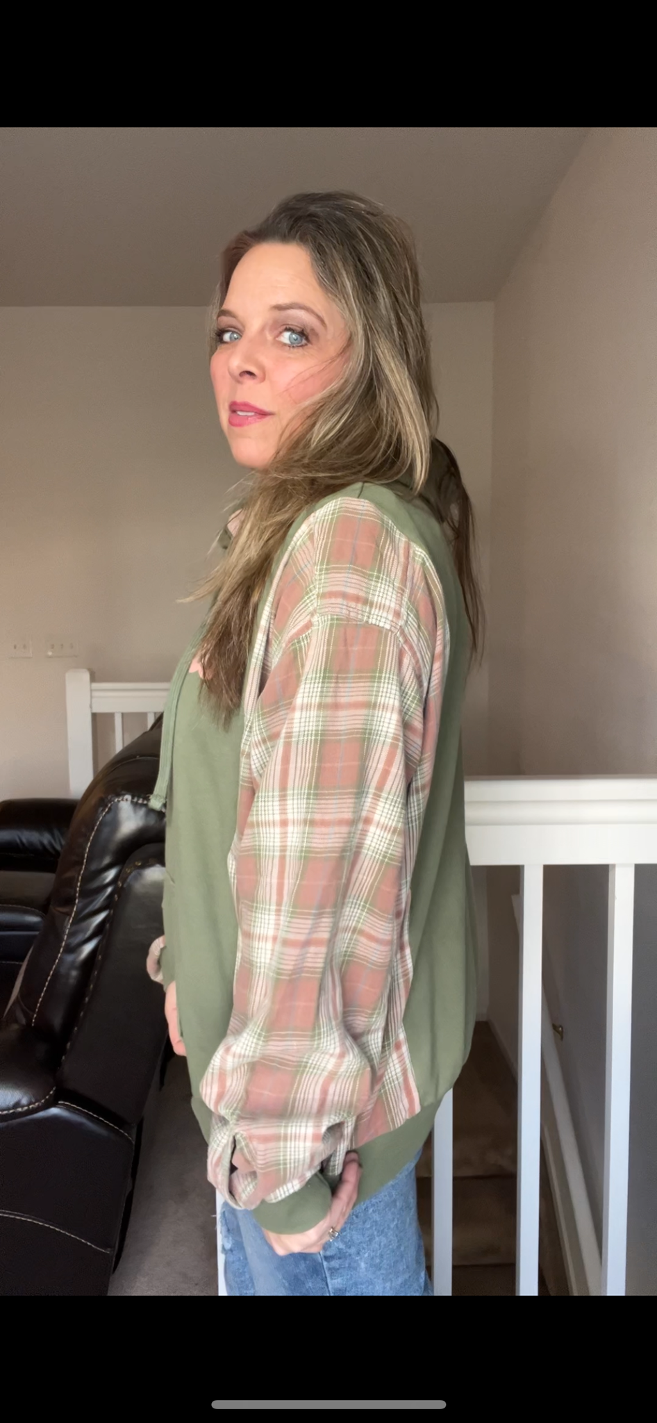 Upcycled Cabela’s – women’s XL – midweight sweatshirt with flannel sleeves￼