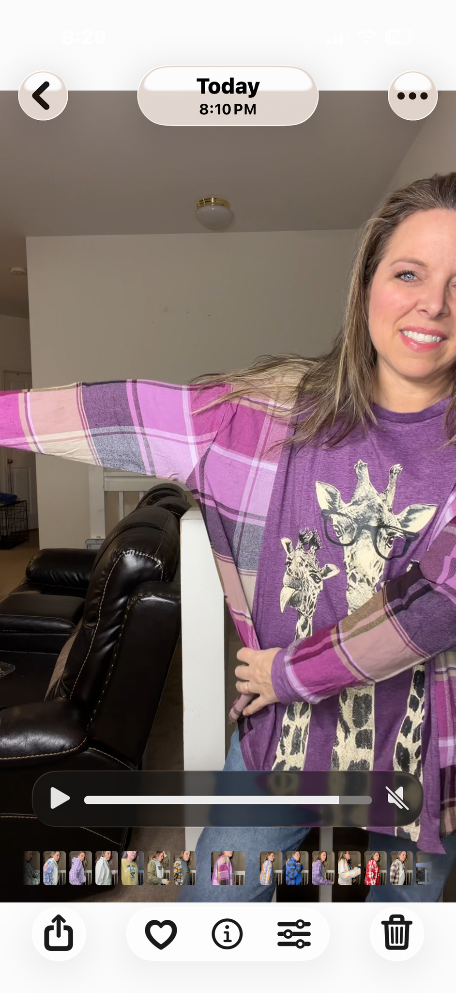 Upcycled Giraffes - women's XL/1X T-shirt with flannel sleeves