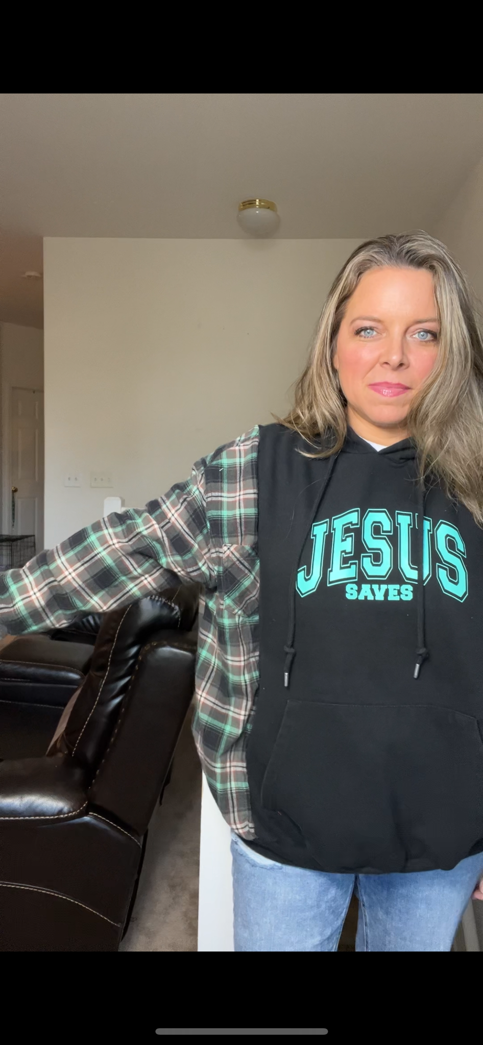 Upcycled Jesus – women’s XL/1X – midweight sweatshirt with flannel sleeves￼