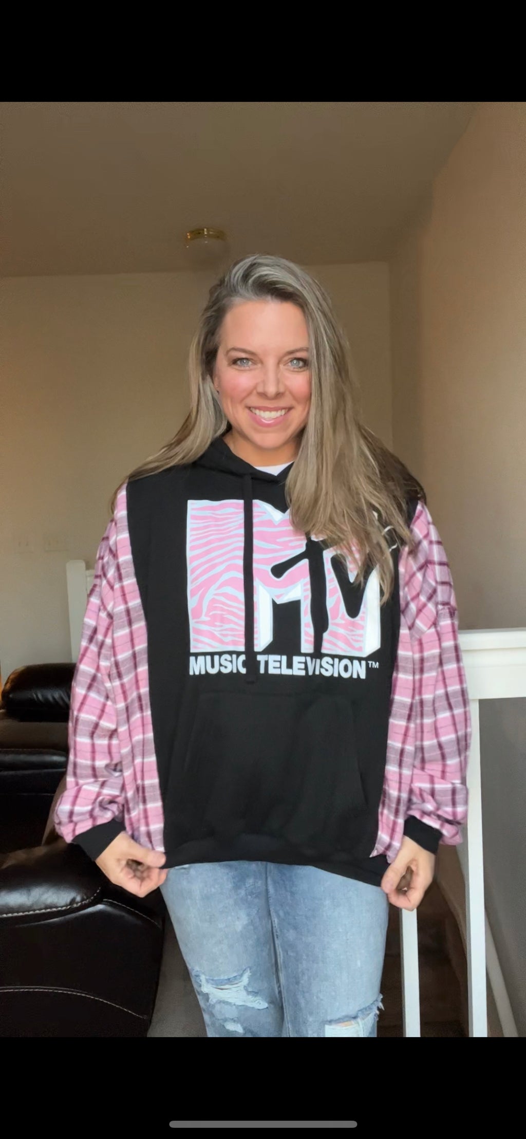 MTV - woman’s L/XL