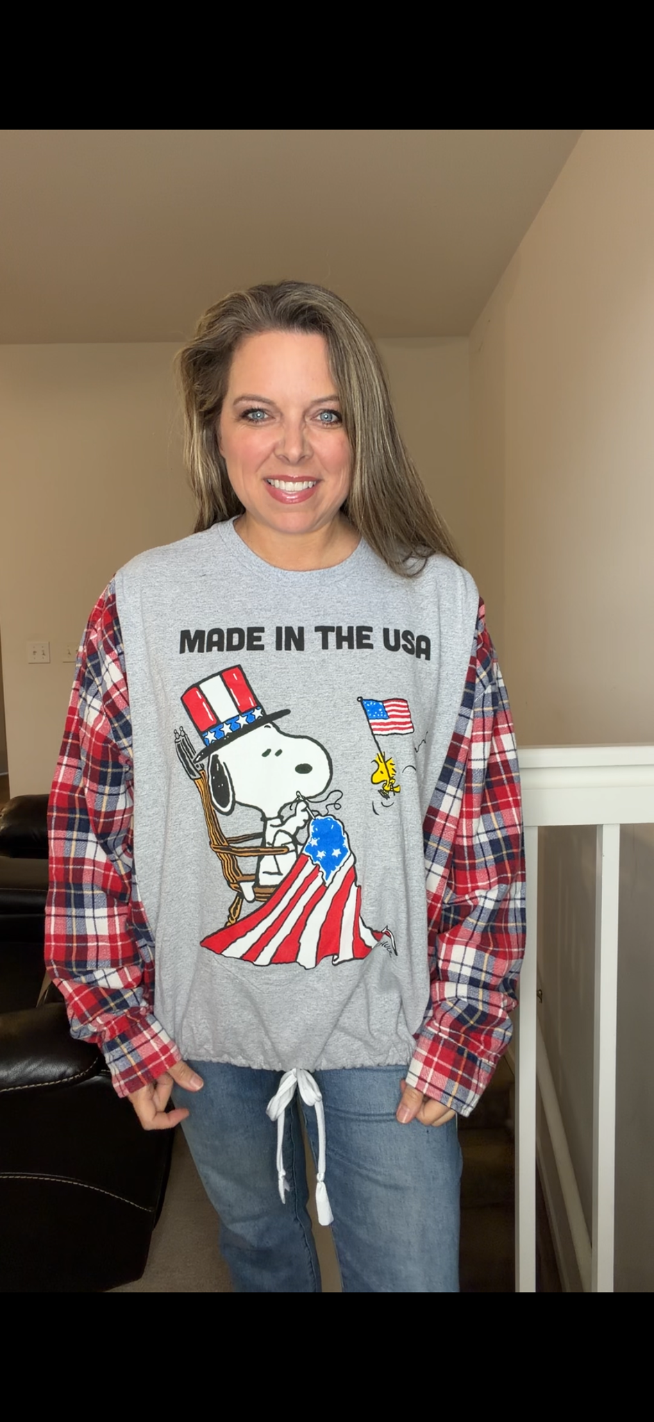 Upcycled Snoopy Flag - women's XL/1X T-shirt with flannel sleeves ￼