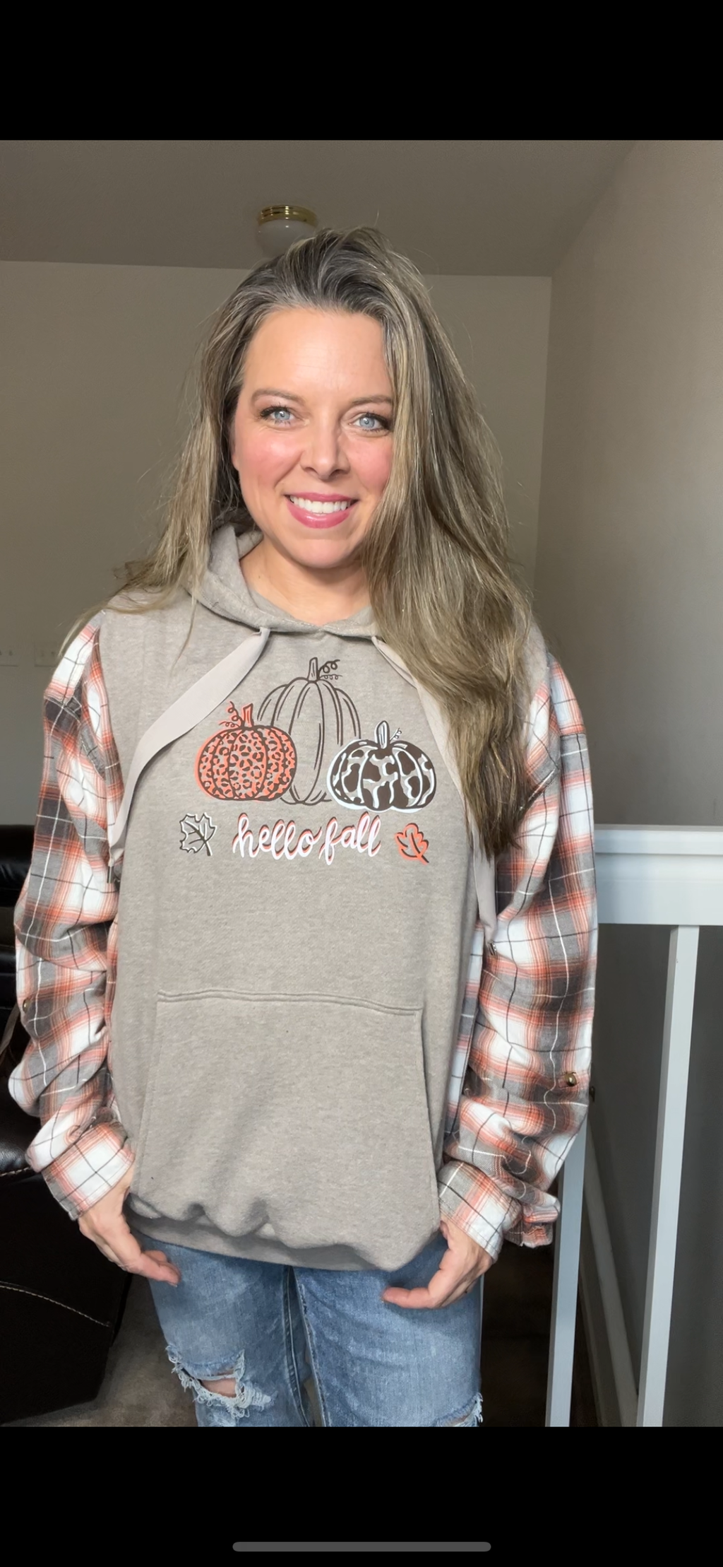 Upcycled Pumpkins – women’s XL/1X – midweight sweatshirt with flannel sleeves￼