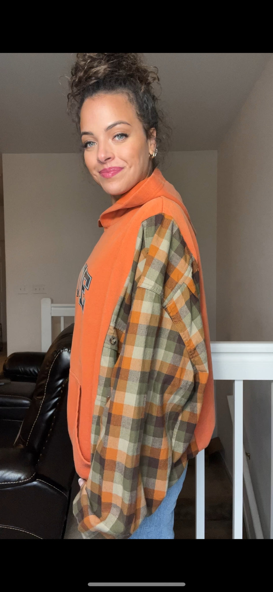 Orange Nike - woman’s L/XL - heavy weight sweatshirt with thin flannel sleeves ￼