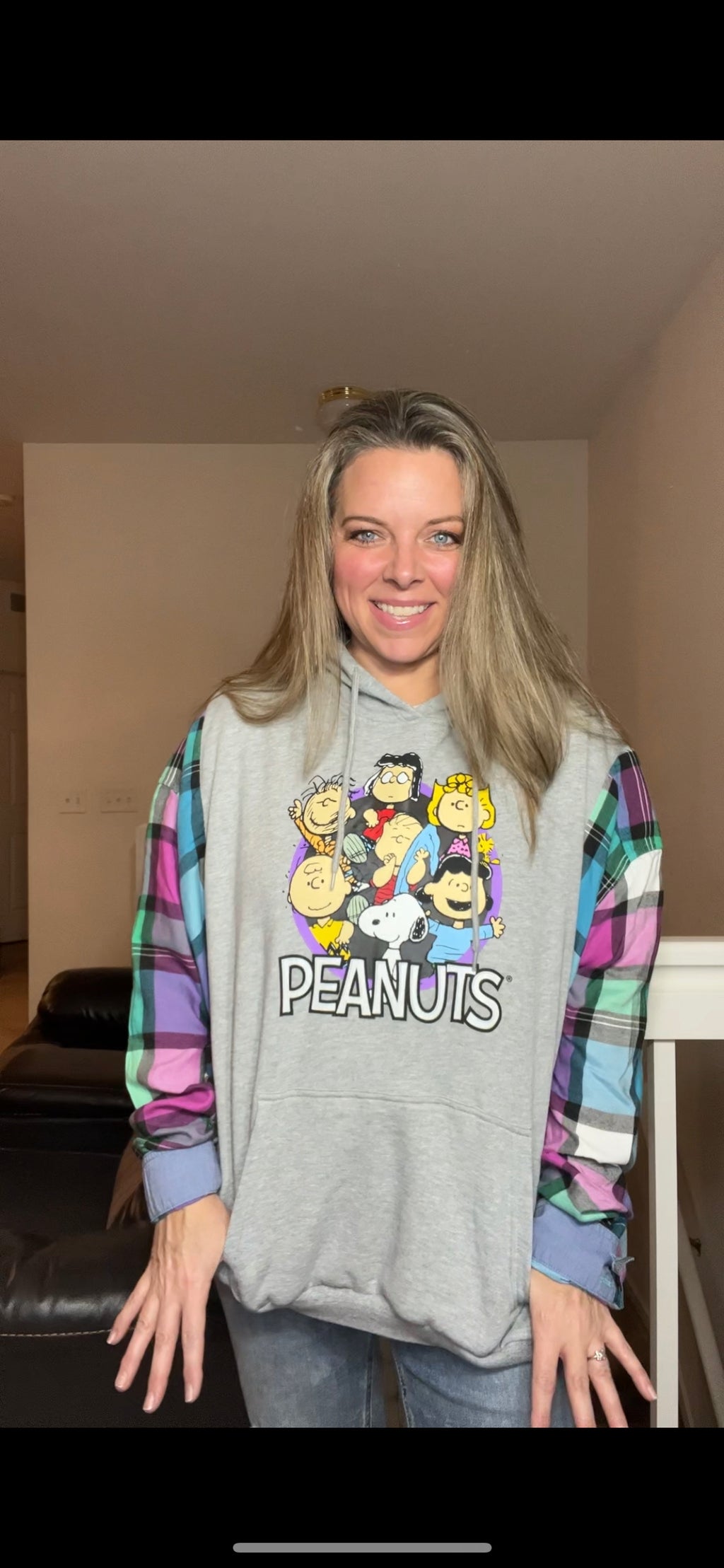 Peanuts Gang - woman’s Large