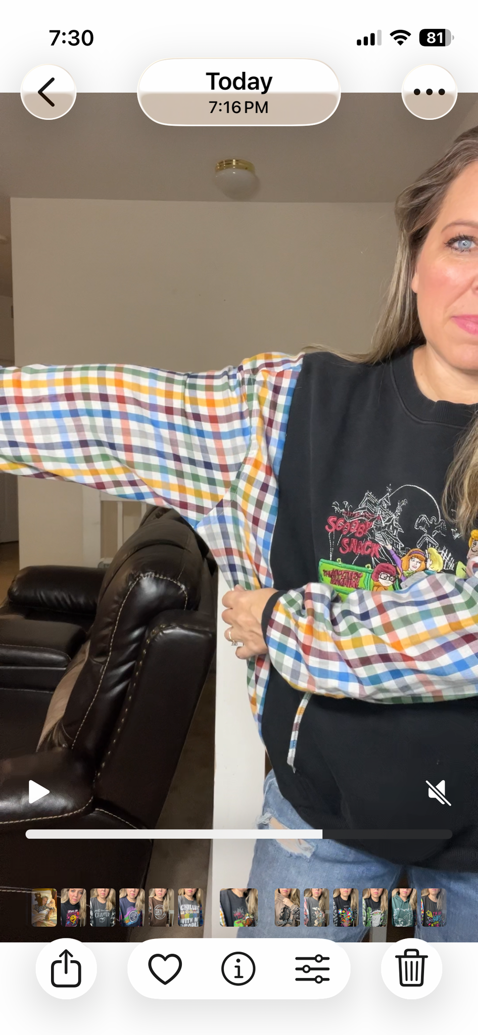 Upcycled Scooby Doo – women’s 1X midweight sweatshirt with cotton sleeves