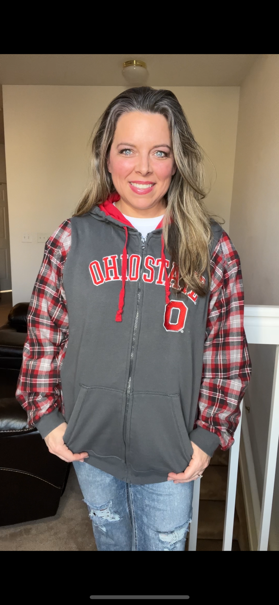 Upcycled Ohio State – women’s XL – midweight sweatshirt with flannel sleeves￼