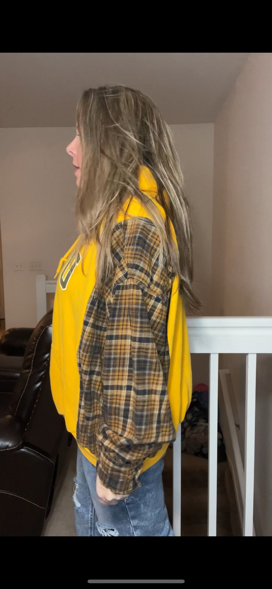 Mizzou - woman’s large – midweight sweatshirt with flannel sleeves ￼