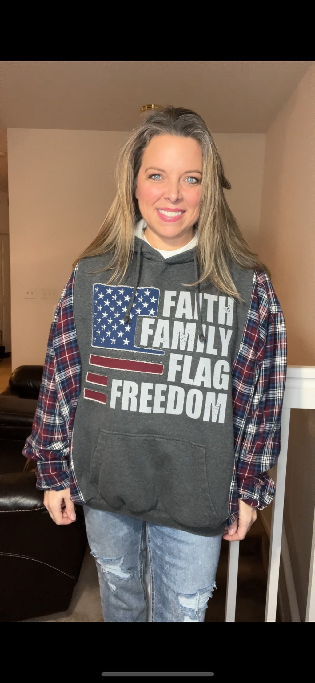 Upcycled Flag - Women’s 1X – soft thick sweatshirt with flannel sleeves￼