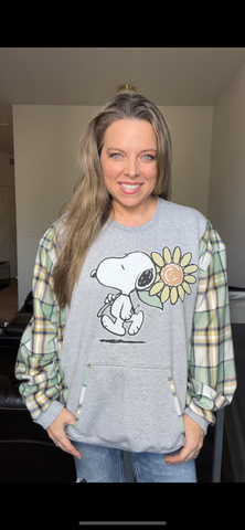 Upcycled snoopy – women's 2X/3X midweight sweatshirt with flannel sleeves