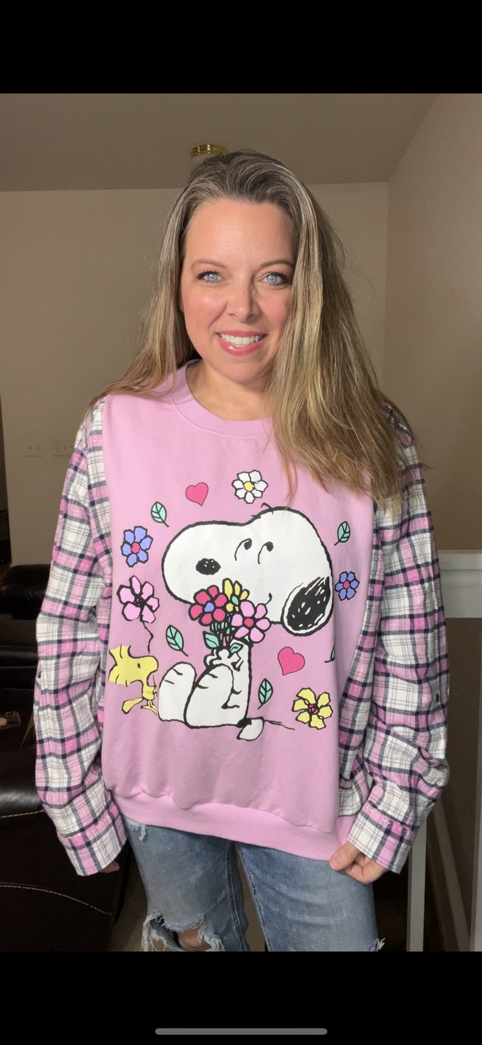 Upcycled Pink snoopy – women’s 1X/2X French terry sweatshirt with flannel sleeps