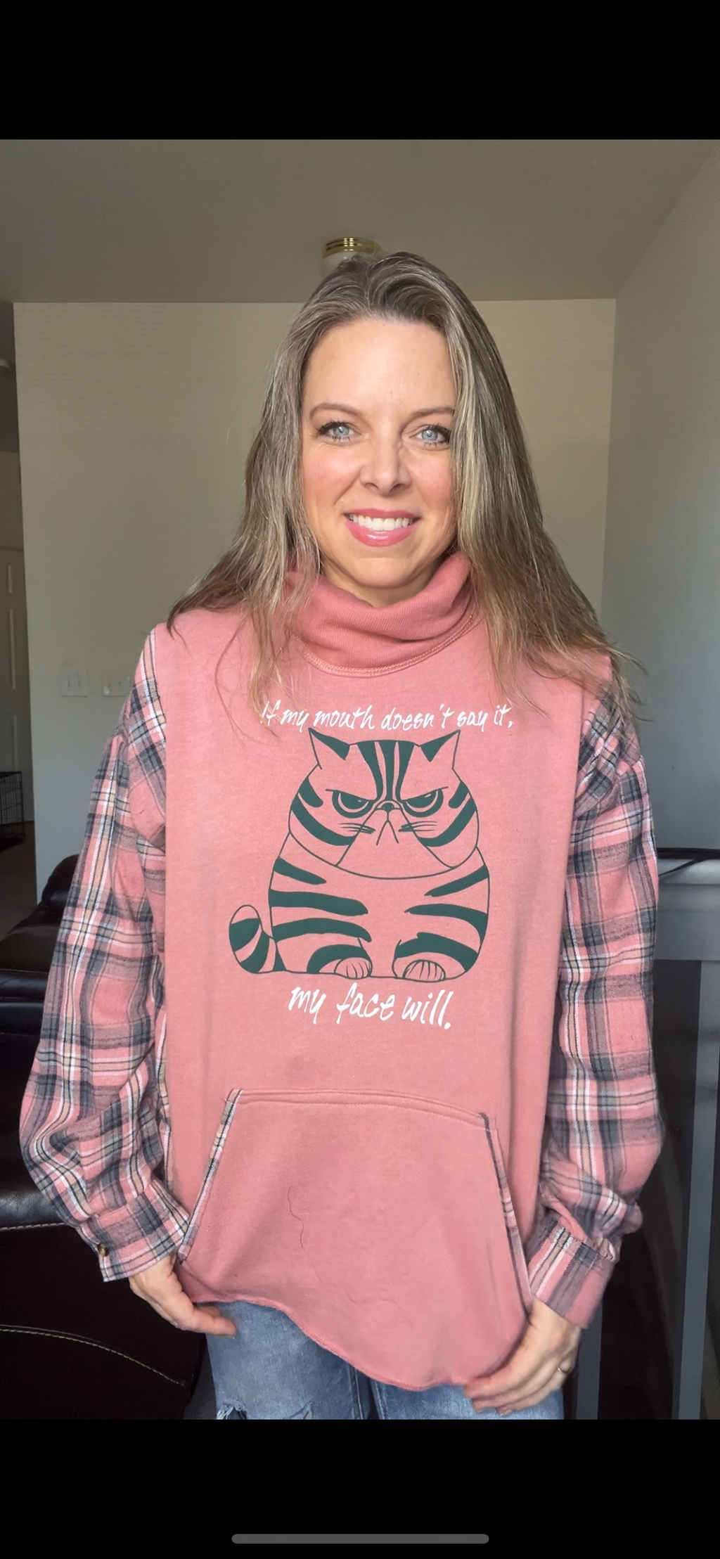 Upcycled Cat face – women’s 1X/2X midweight sweatshirt with flannel sleeves