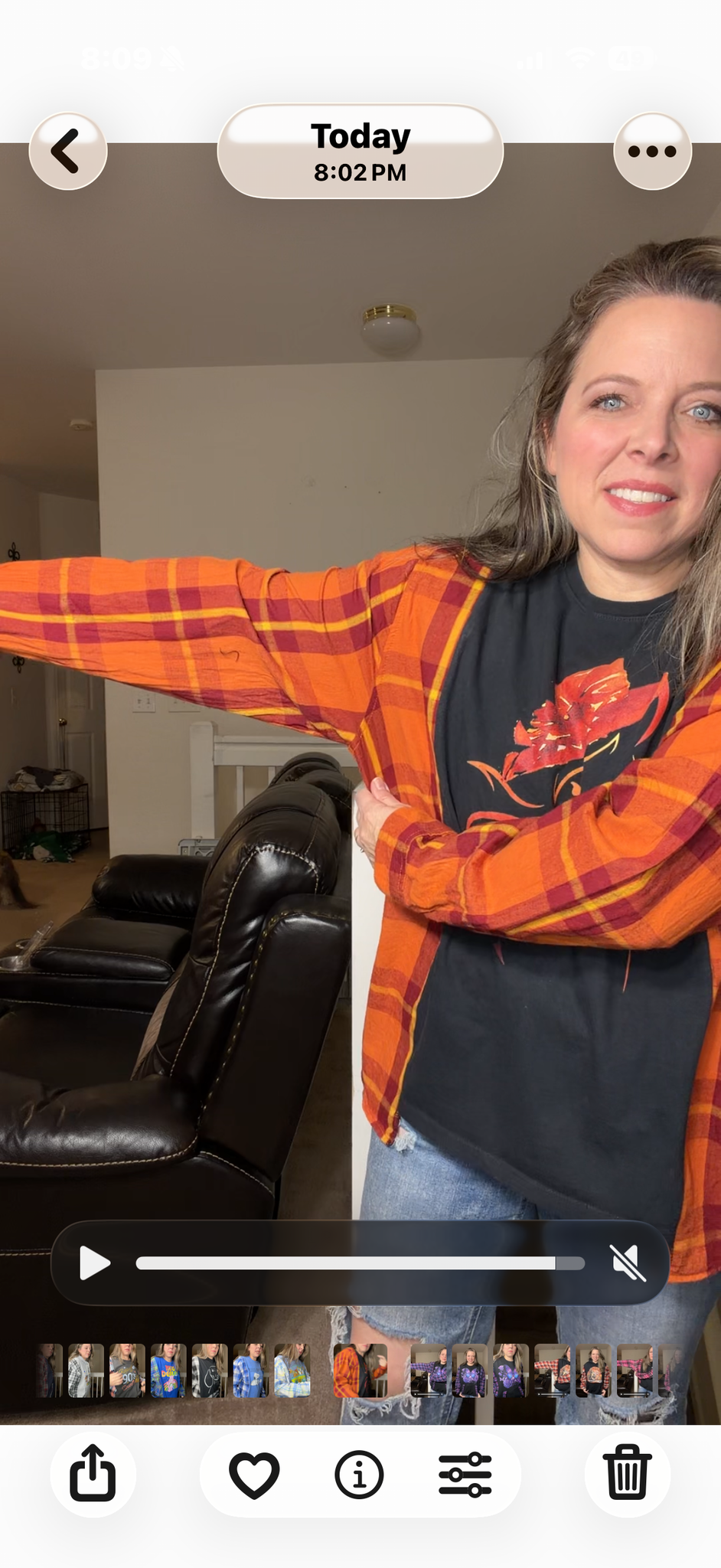 Upcycled Horse – women's large T-shirt with cotton sleeves