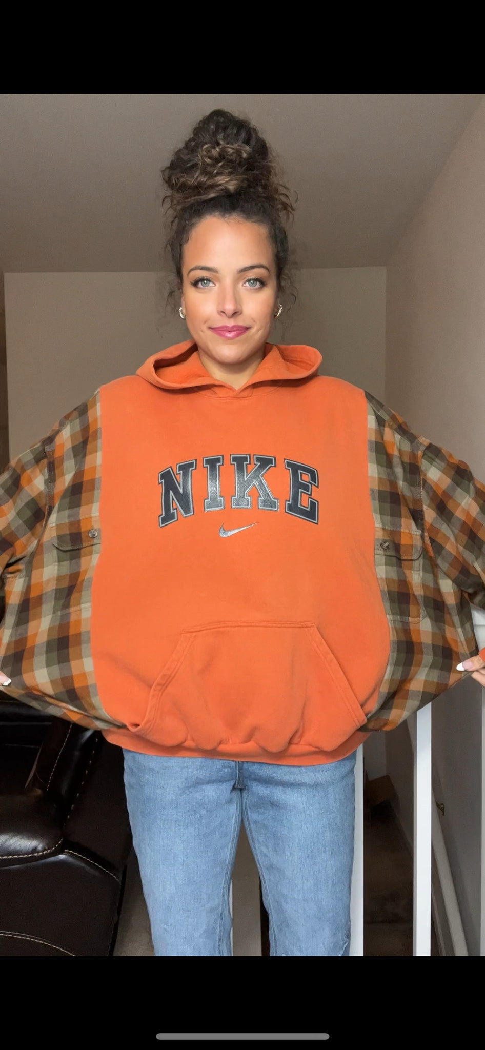 Orange Nike - woman’s L/XL - heavy weight sweatshirt with thin flannel sleeves ￼