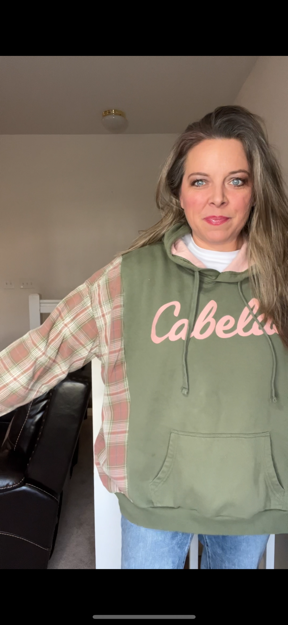 Upcycled Cabela’s – women’s XL – midweight sweatshirt with flannel sleeves￼