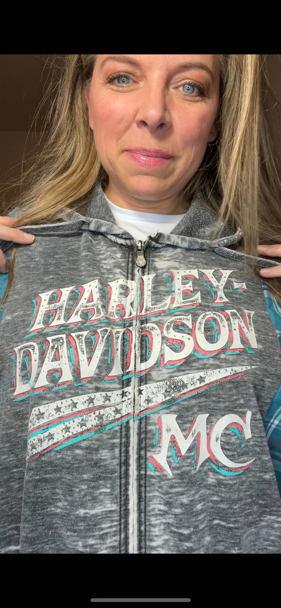 Harley Davison - full zip - woman’s XL - thin sweatshirt with thin flannel sleeves ￼