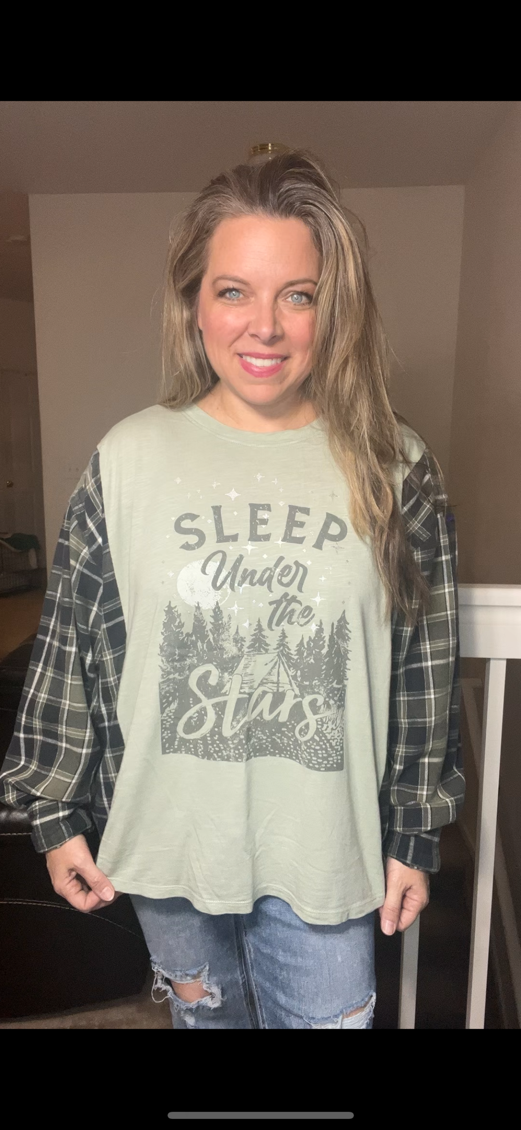 Upcycled Stars – women’s XL – thin T-shirt, with flannel sleeves￼