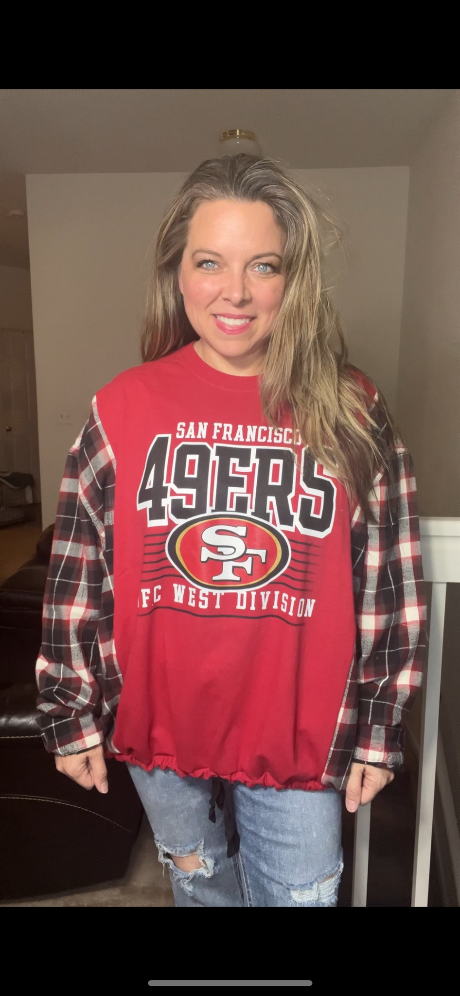 Upcycled 49ers - women's 2X – T-shirt with flannel sleeves ￼