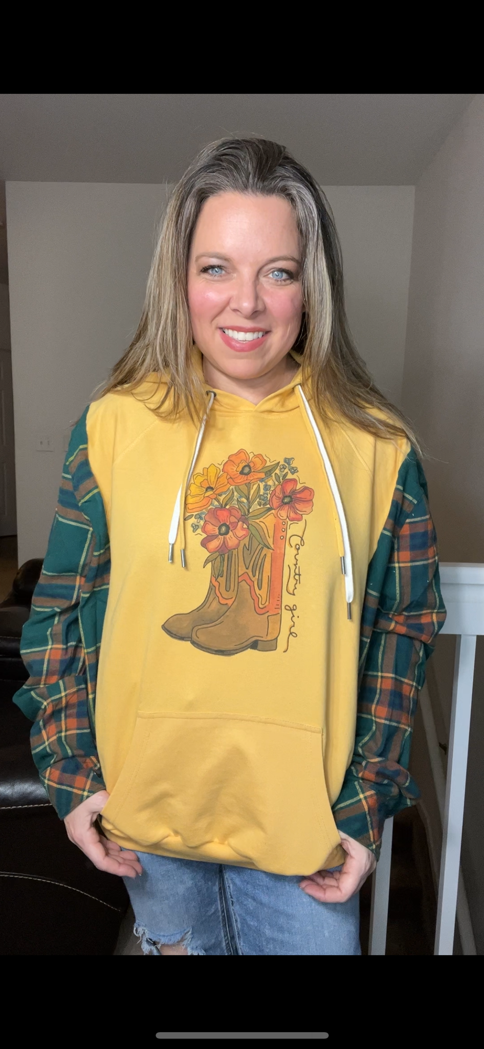 Upcycled Country girl – women’s XL – midweight sweatshirt with fitted flannel sleeves