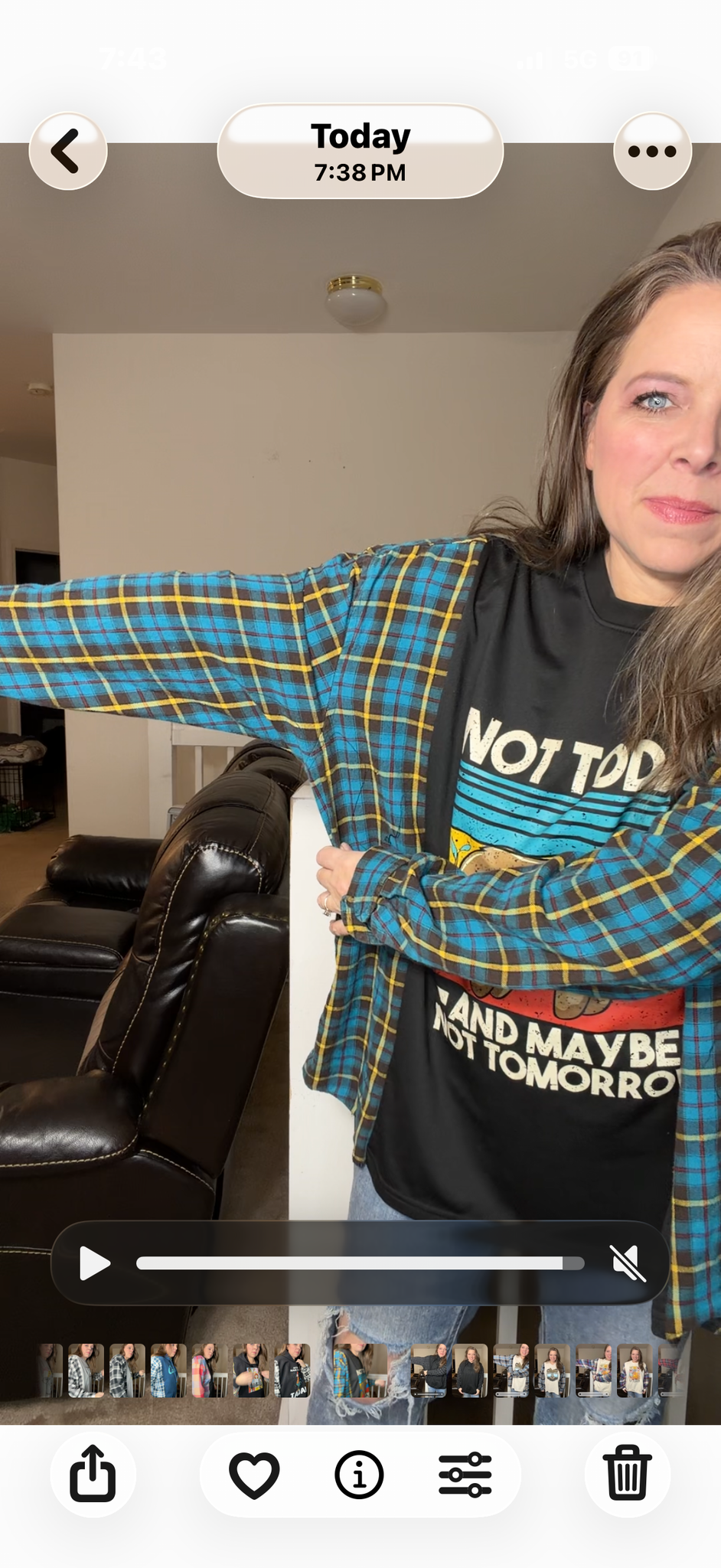 Upcycled Sloth - women's 2X/3X T-shirt with flannel sleeves