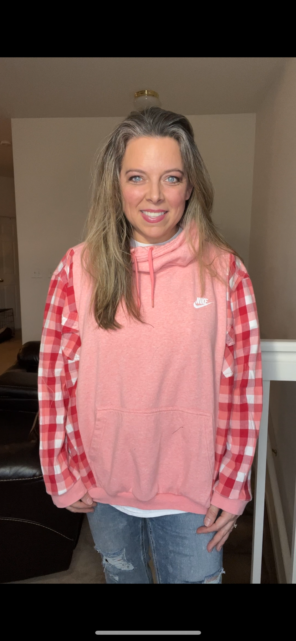 Upcycled Pink Nike – women’s XL – Midweight sweatshirt with flannel sleeves￼