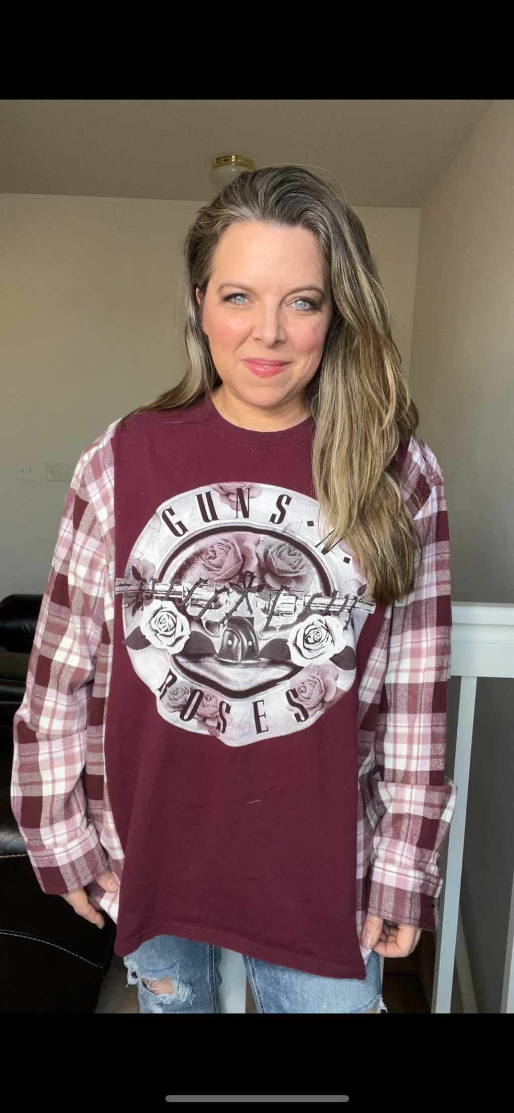 Upcycled Guns N’ Roses – women’s 1X/2X – T-shirt with flannel sleeves