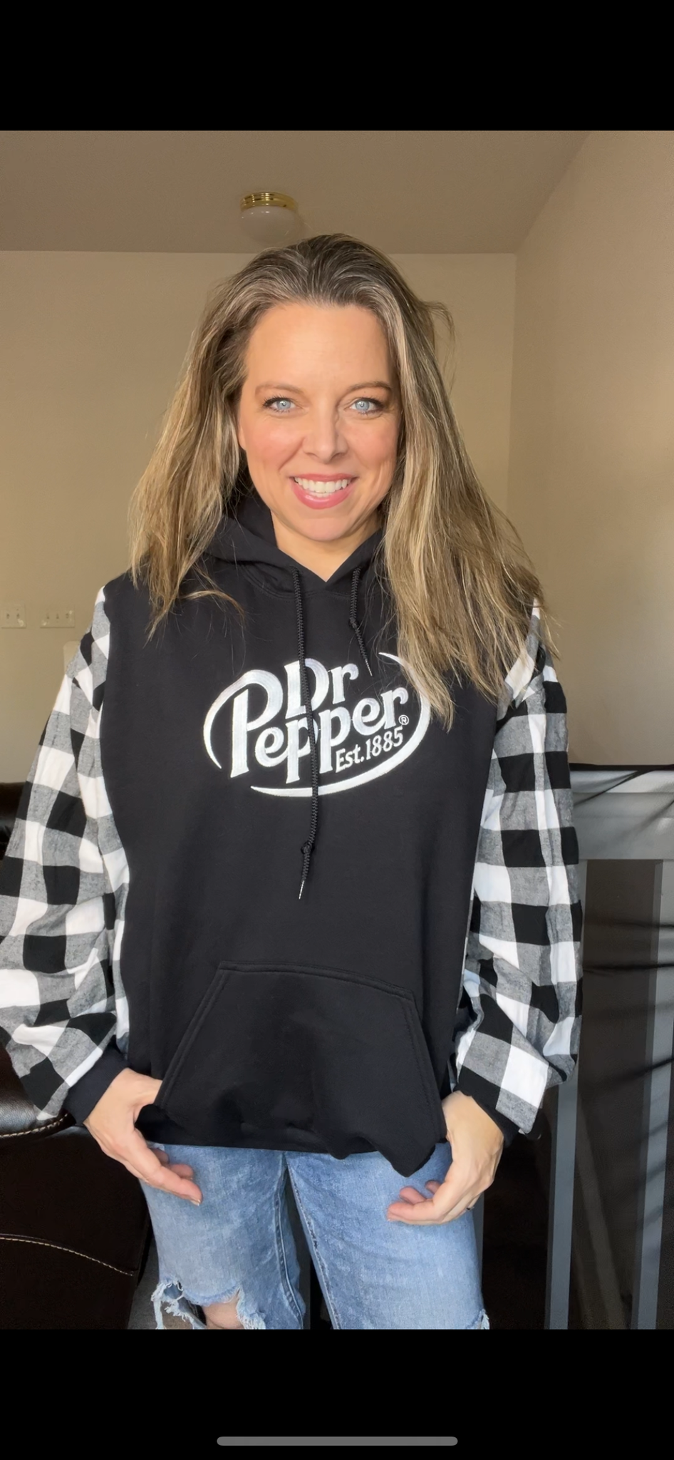 Upcycled Dr. pepper – women’s 1X midweight sweatshirt with flannel sleeves