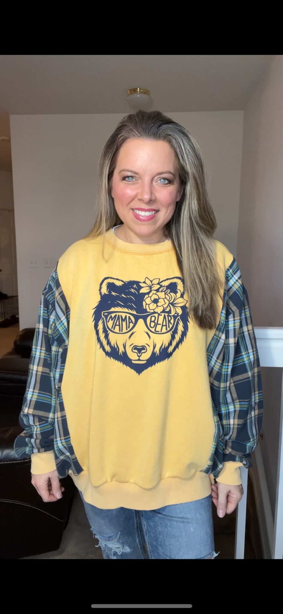 Upcycled Mama Bear – women’s XL – midweight sweatshirt with flannel sleeves ￼