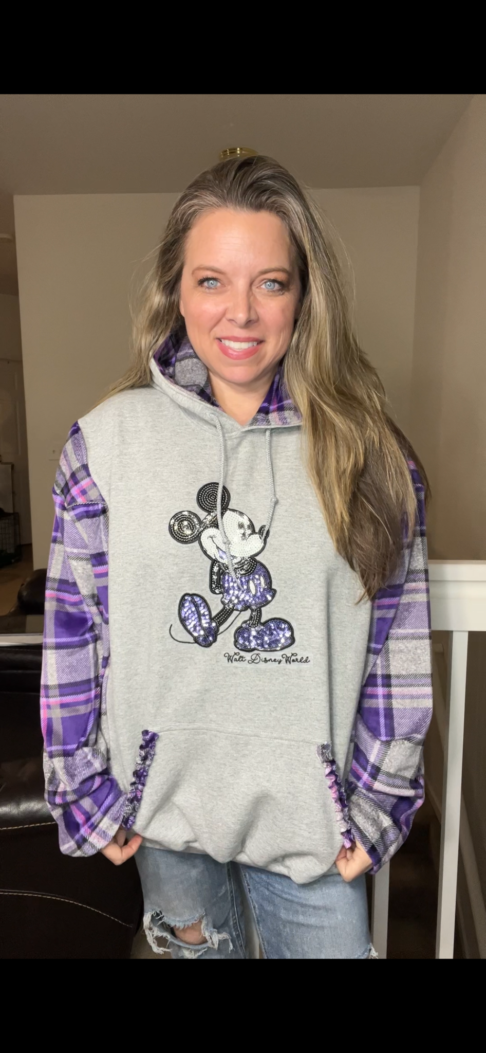 Upcycled Mickey sparkle – women’s 3X/4X midweight sweatshirt with stretchy sleeves