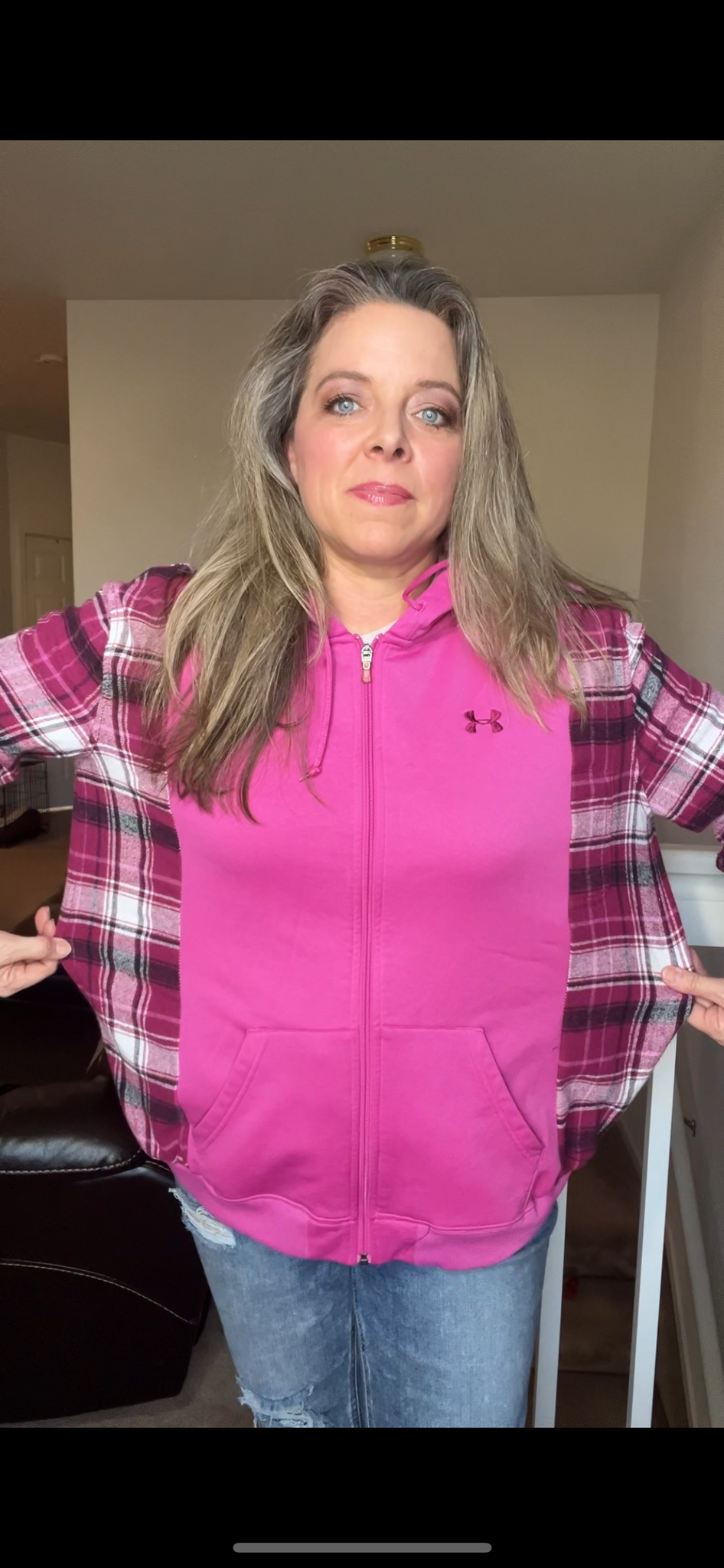 Upcycled Pink UA - ￼ Woman’s M/L – midweight sweatshirt with flannel sleeves – sleeves tighter￼