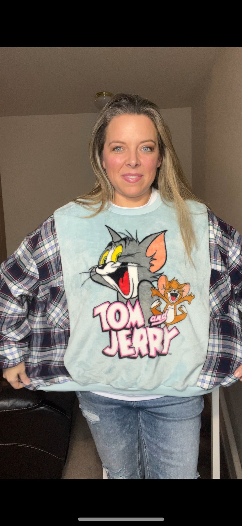 Upcycled Tom and Jerry – women’s large – fuzzy sweatshirt with soft flannel sleeves ￼