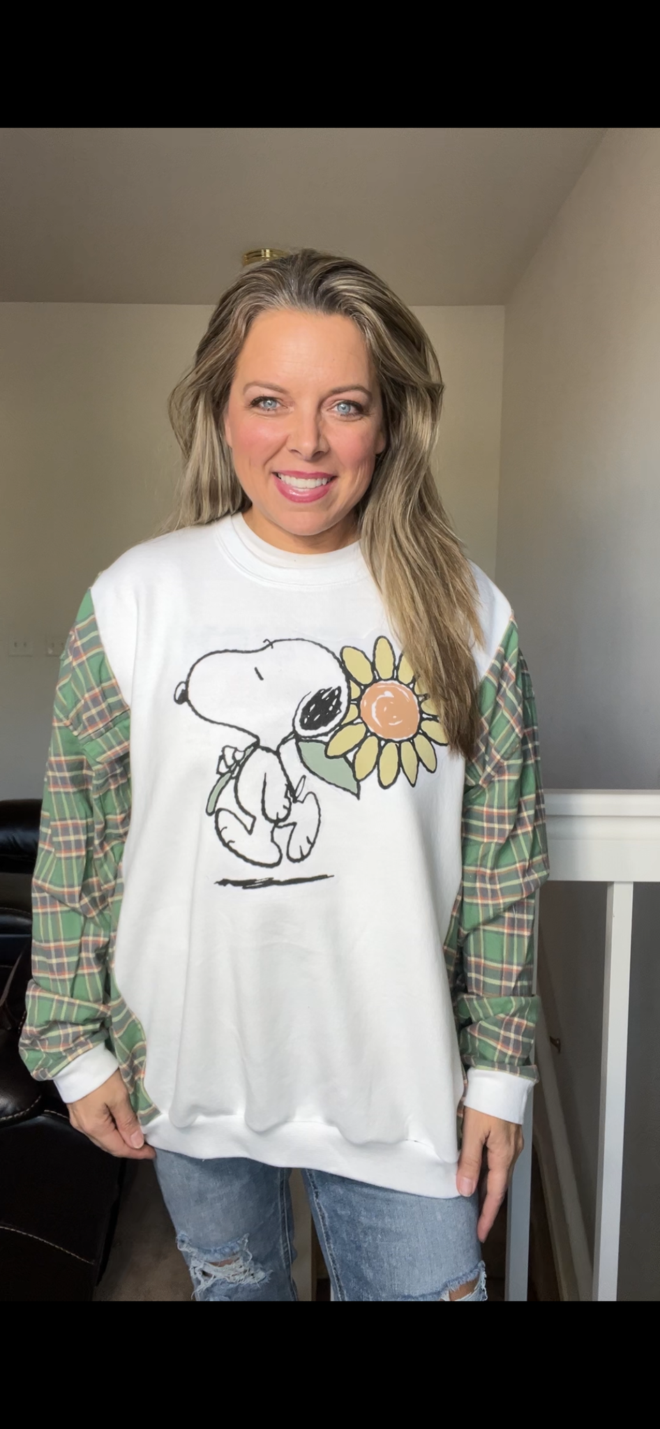 Upcycled Snoopy – women’s 2X/3X – midweight sweatshirt with flannel sleeves ￼