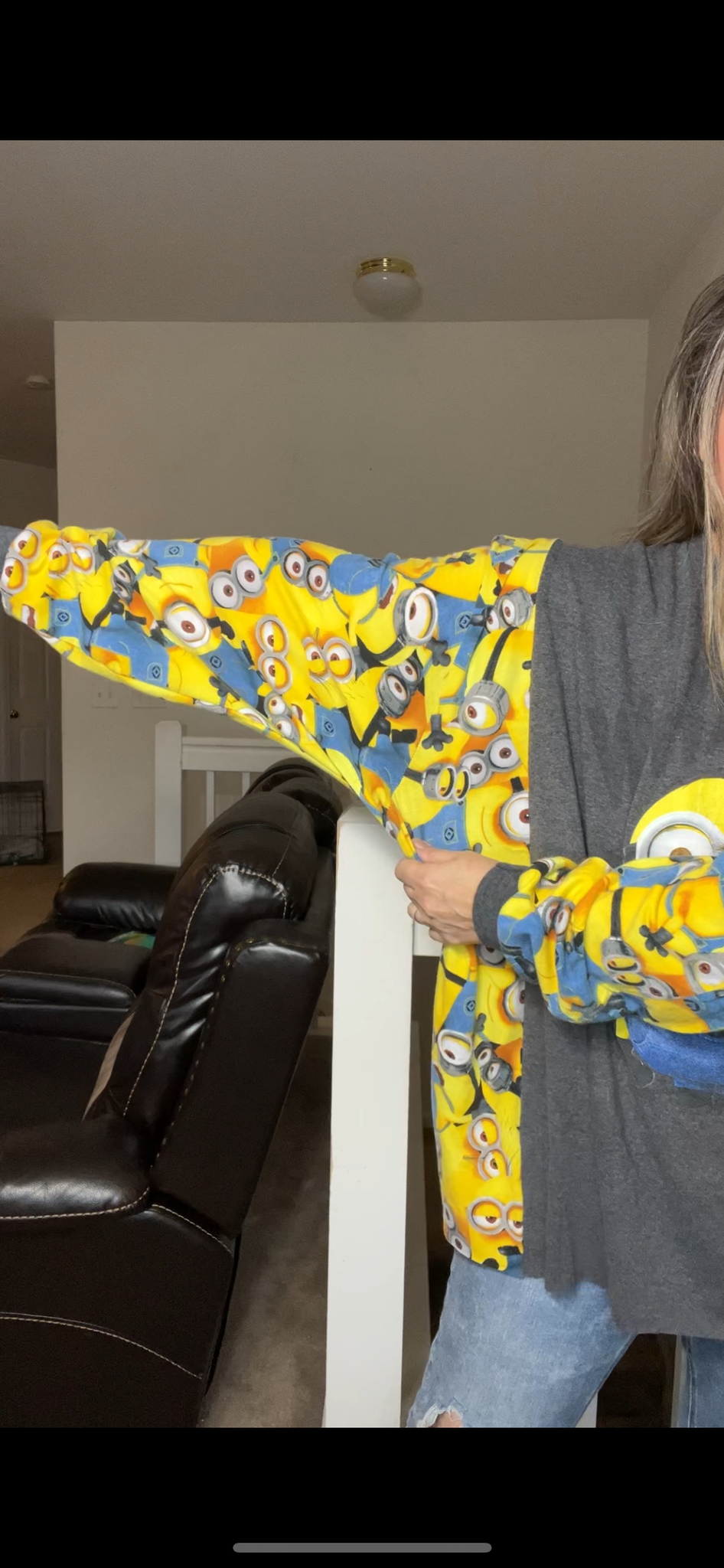 Upcycled Minion – women’s 4X T-shirt with stretchy sleeves