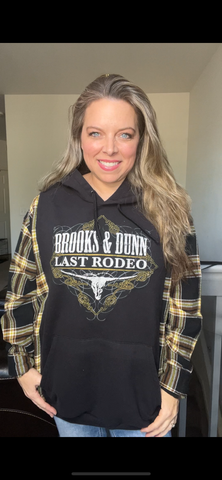 Upcycled Brooks and Dunn – women’s 3X midweight sweatshirt with flannel sleeves