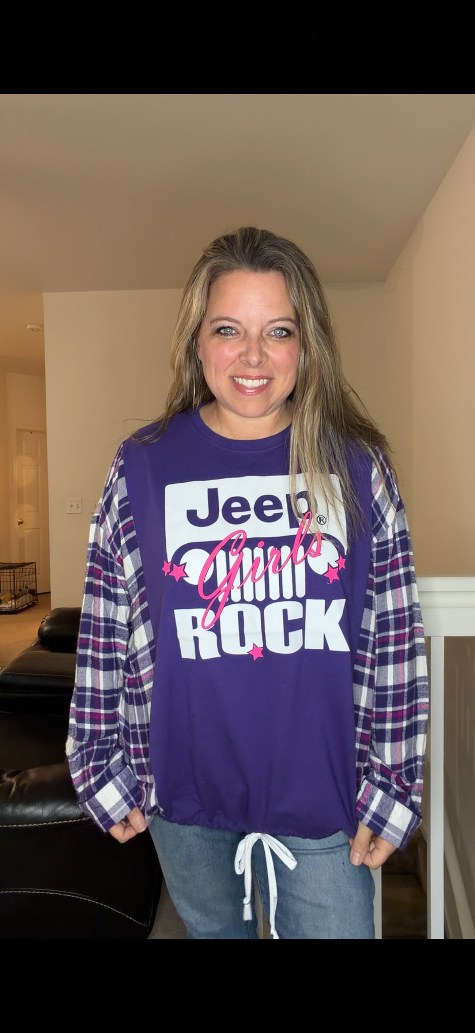 Upcycled Jeep - women's 1X/2X T-shirt with flannel sleeves