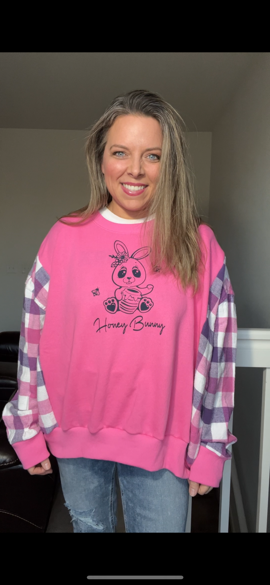 Upcycled Honey Bunny Pink – women’s XL/1X – thin sweatshirt with flannel sleeves￼