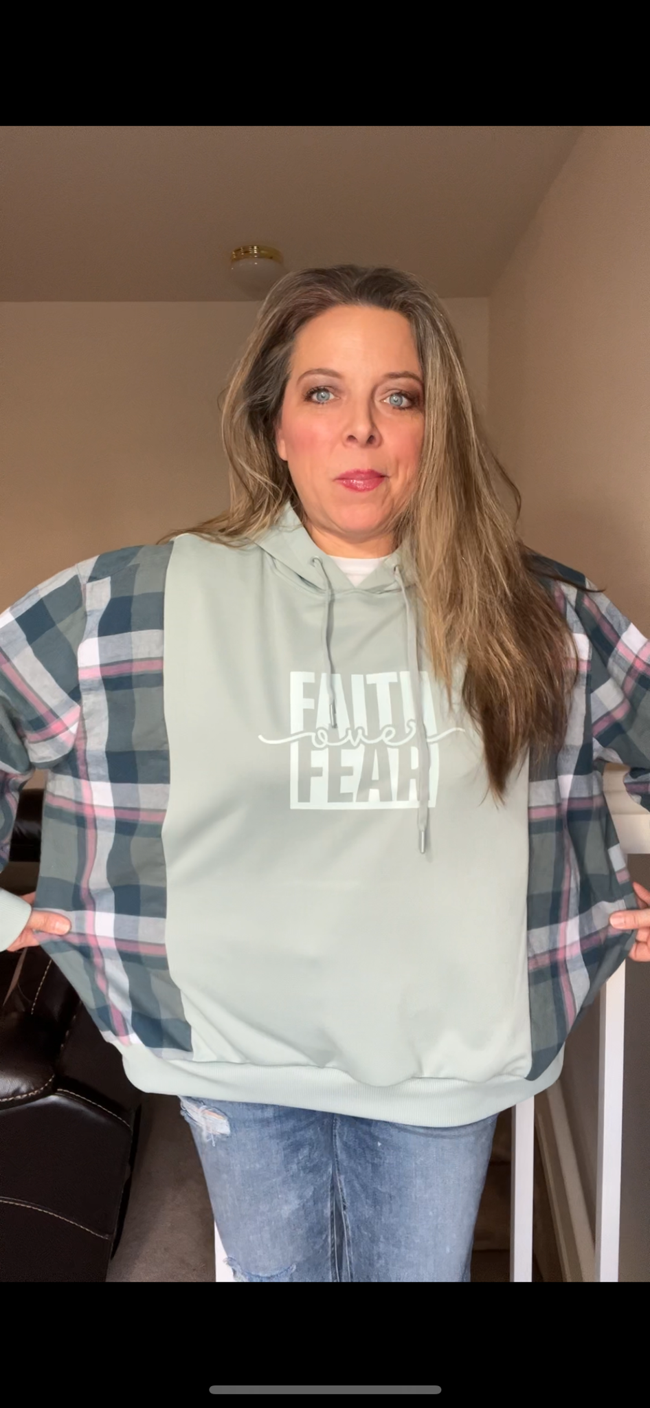 Upcycled Faith over Fear – women’s one X – thin sweatshirt with flannel sleeves ￼