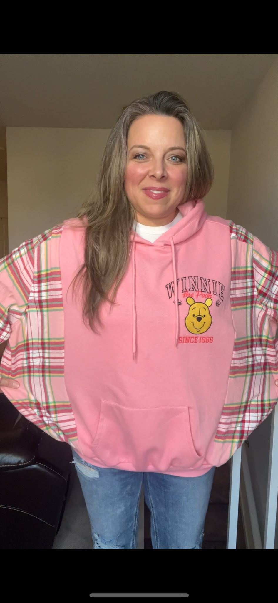 Upcycled Poohbear – women’s XL – midweight sweatshirt with flannel sleeves￼
