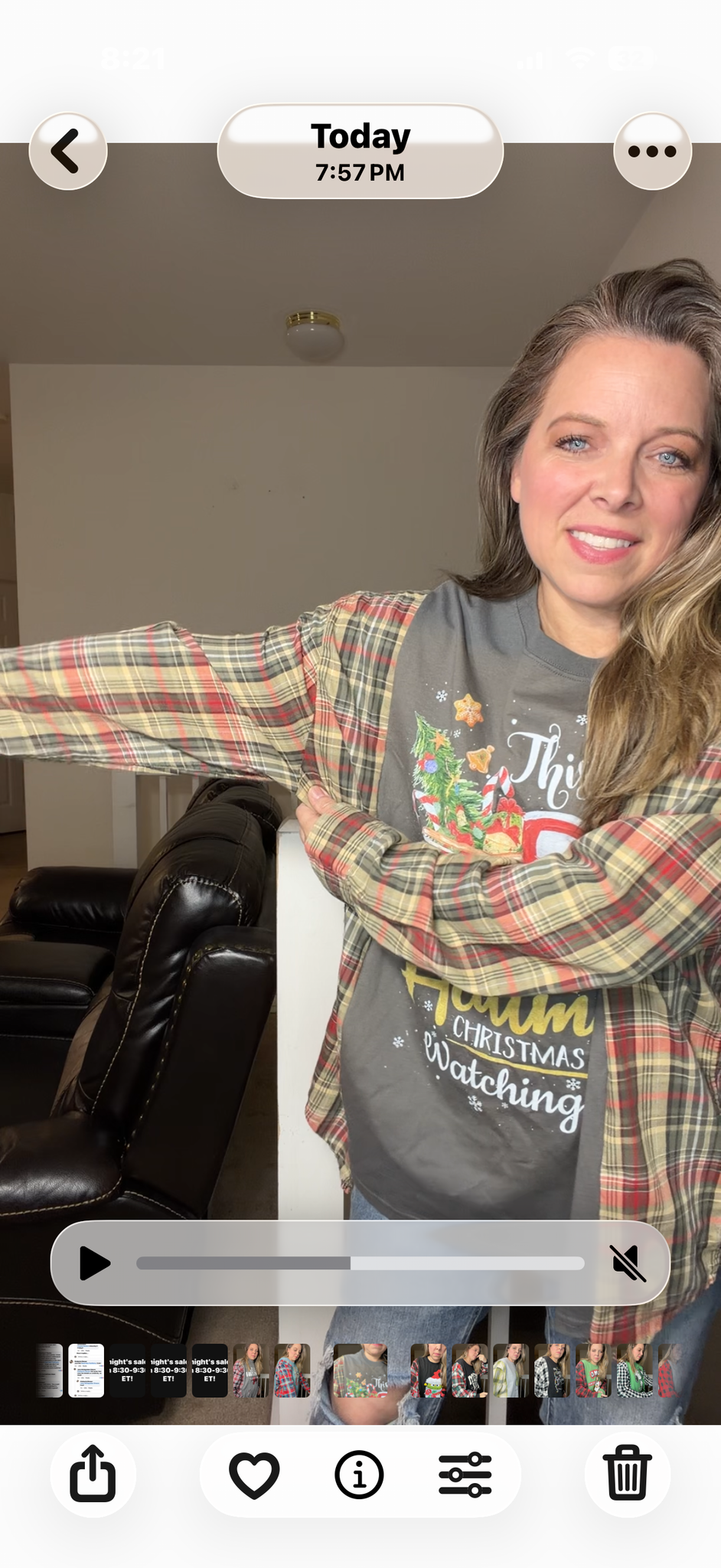 Upcycled hallmark – women's 2X T-shirt with cotton sleeves