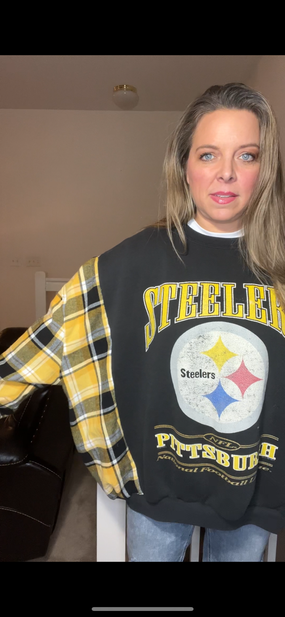 Upcycled Steelers – women’s 3X – midweight sweatshirt with flannel sleeves￼