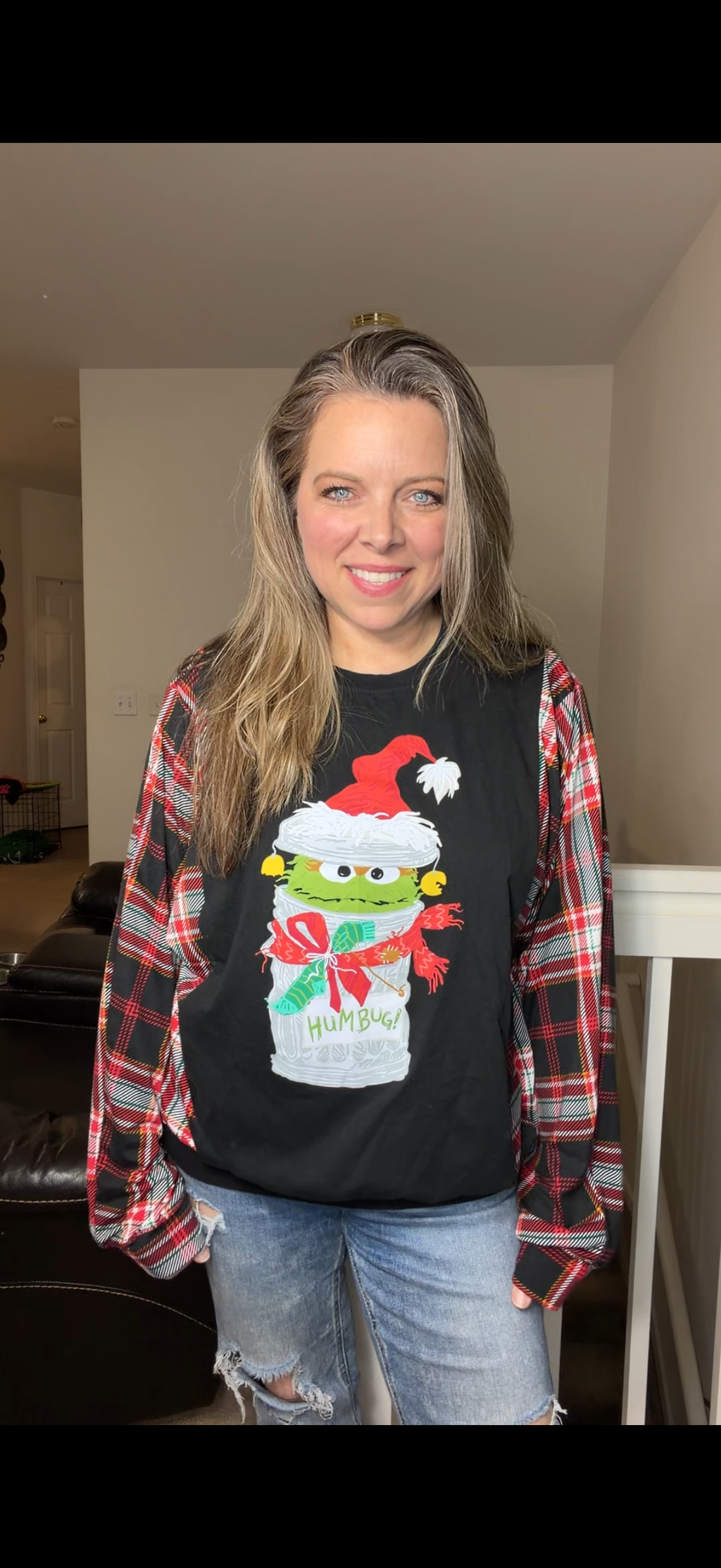 Upcycled humbug – women's small T-shirt with stretchy sleeves