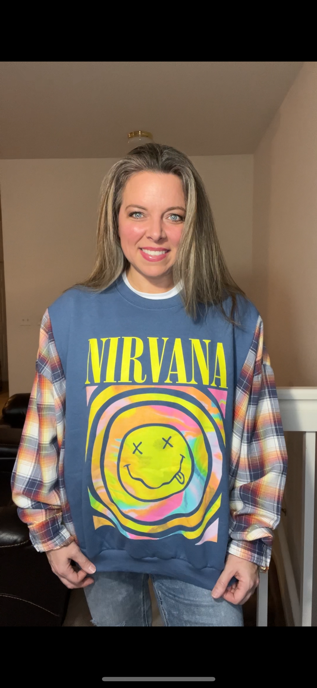 Upcycled Nirvana – women’s large – midweight sweatshirt with thin flannel sleeves￼