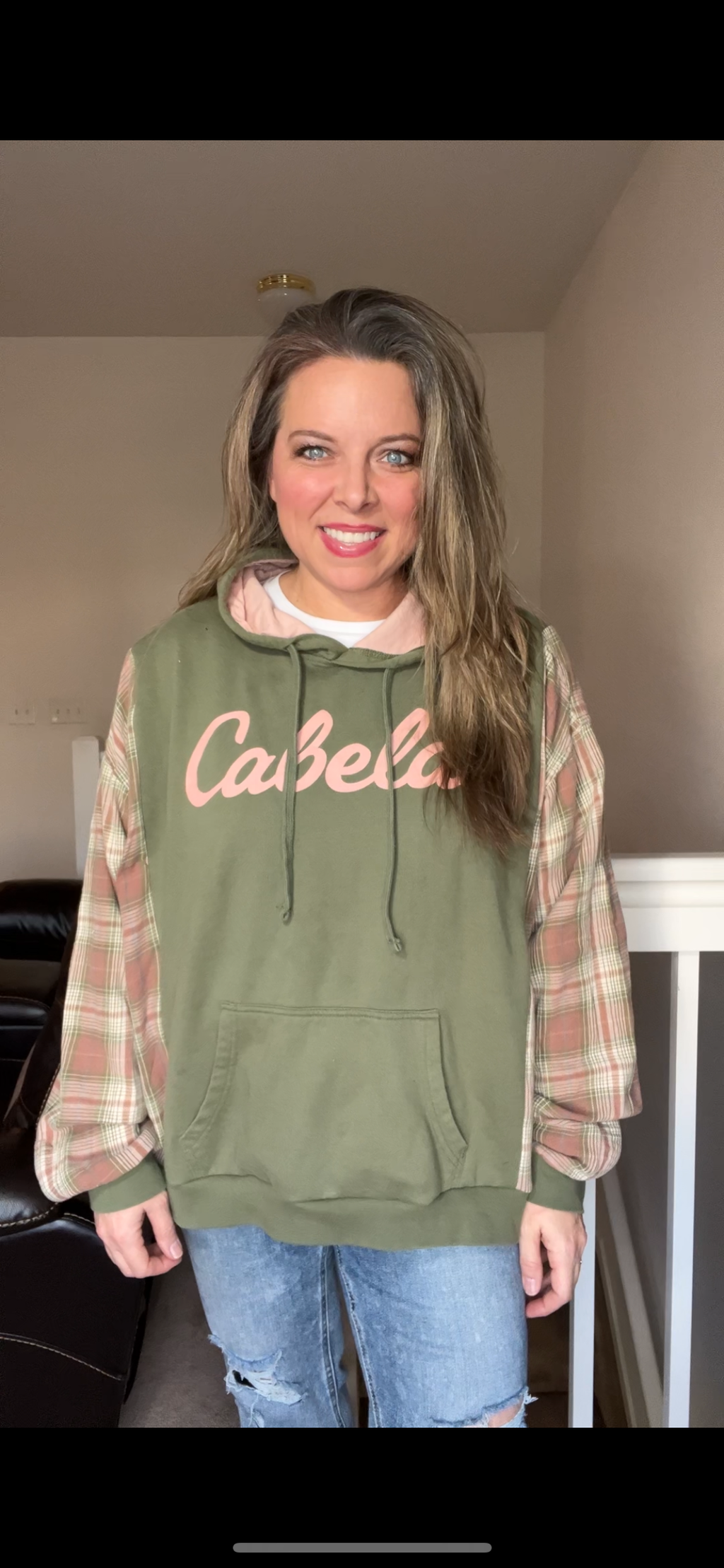 Upcycled Cabela’s – women’s XL – midweight sweatshirt with flannel sleeves￼