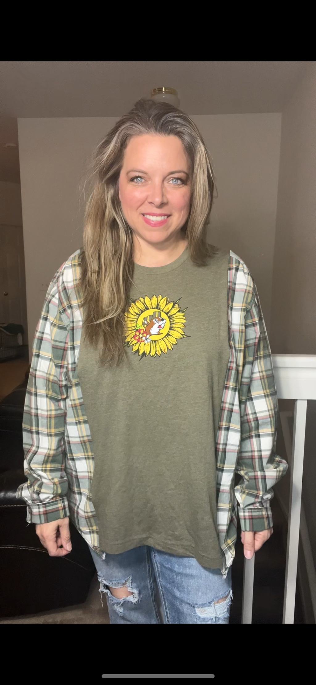 Upcycled ￼Buccees - Women’s XL Dash T-shirt with cotton dress sleeves￼