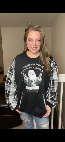 Upcycled Santa – women's 3X/4X midweight sweatshirt with cotton sleeves ￼
