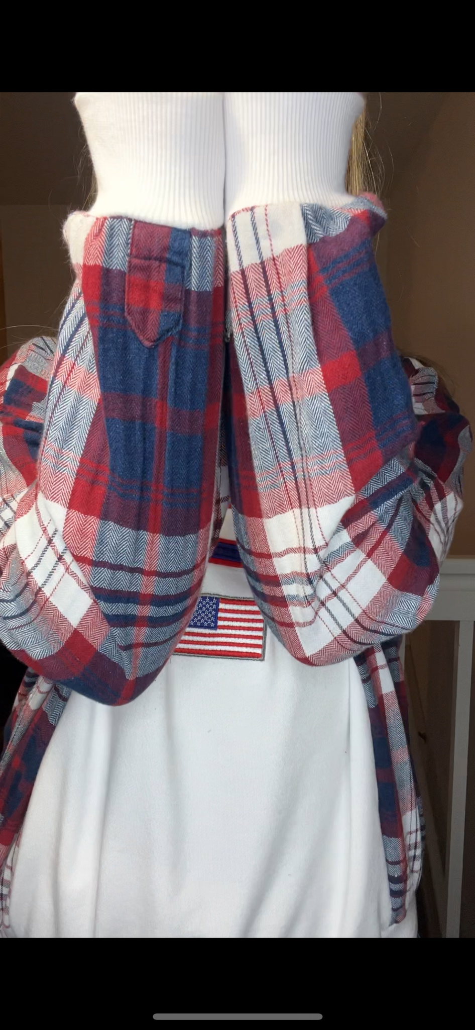 Upcycled USA – women’s small – midweight sweatshirt with flannel sleeves￼