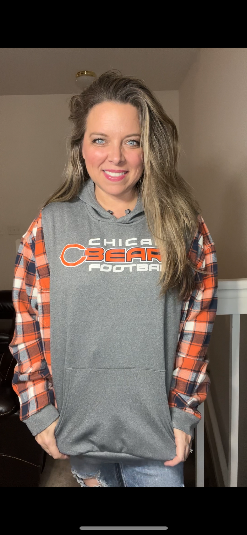 Upcycled Chicago Bears – women’s 1X – dry fit sweatshirt with flannel sleeves