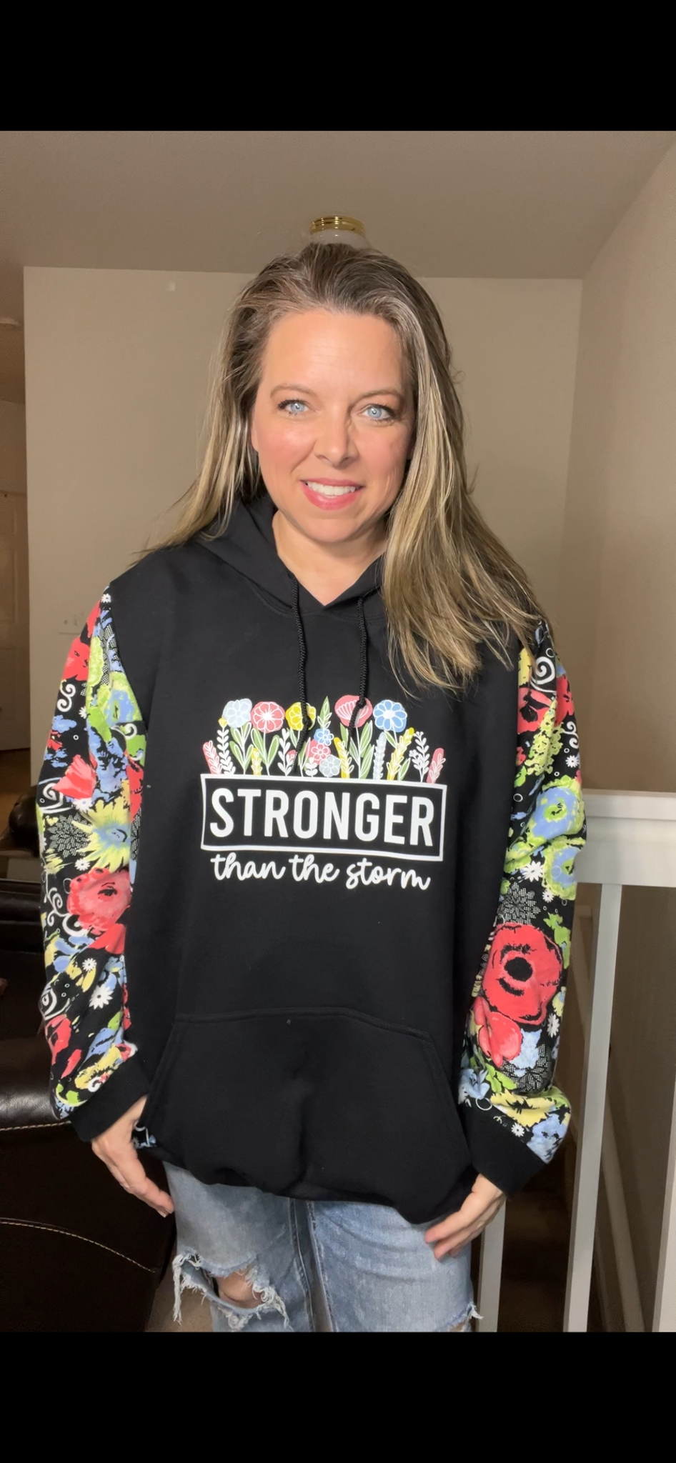 Upcycled Stronger – women’s 4X midweight sweatshirt with Sweatshirt ￼sleeves