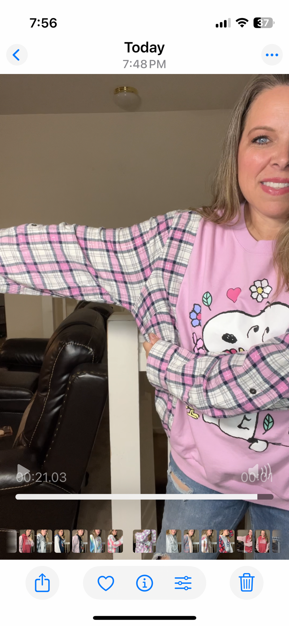 Upcycled Pink snoopy – women’s 1X/2X French terry sweatshirt with flannel sleeps